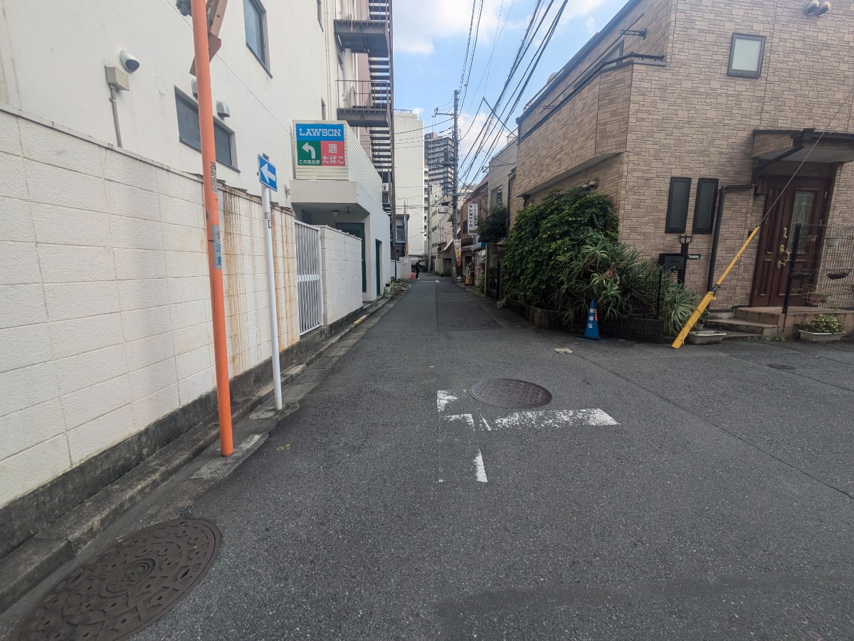v20250427002254/fresh/building/J00100388362_9