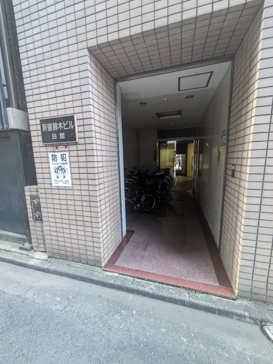 v20250427002254/fresh/building/J00100388396_11