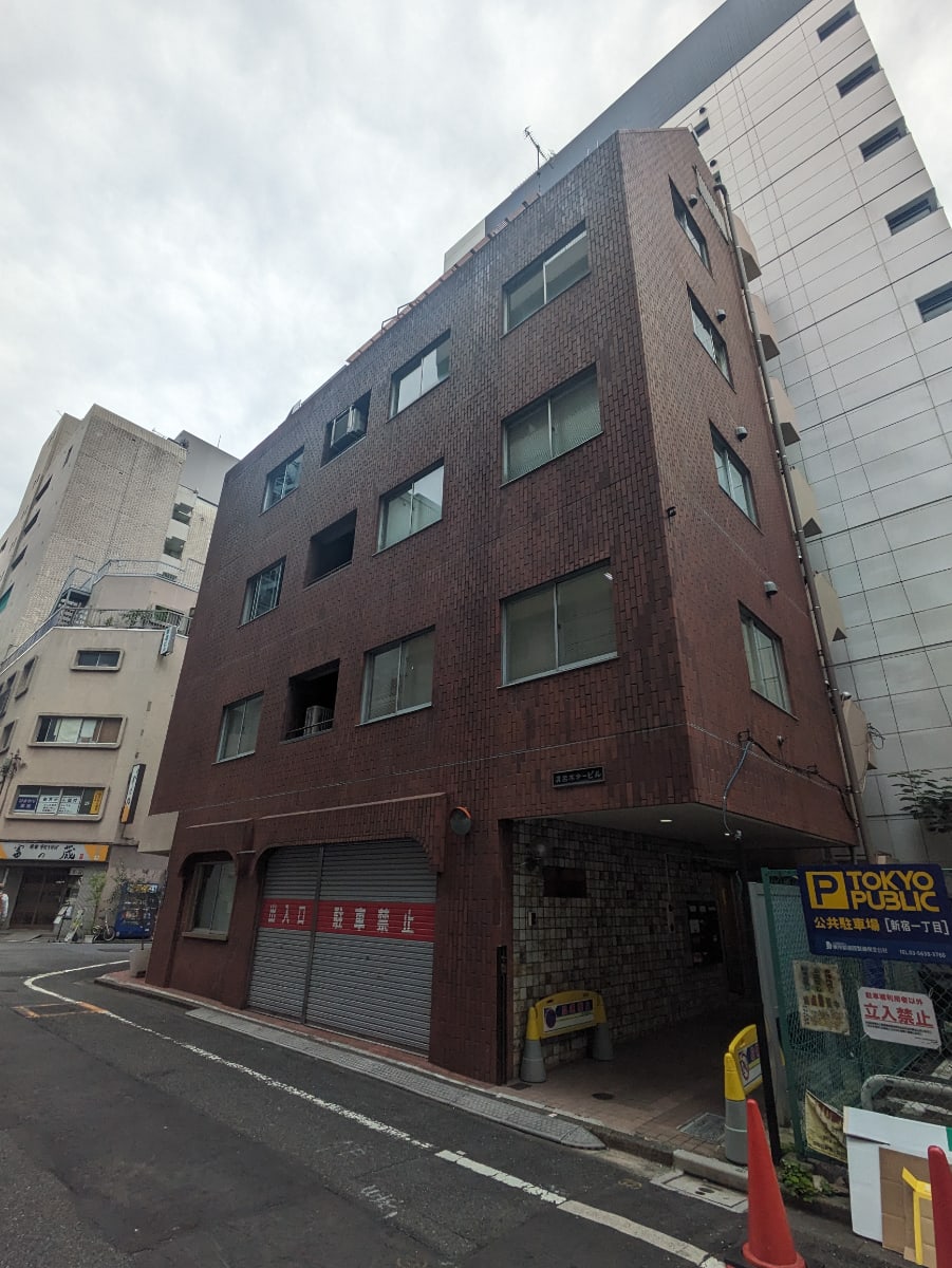 v20250427002254/fresh/building/J00100388402_16