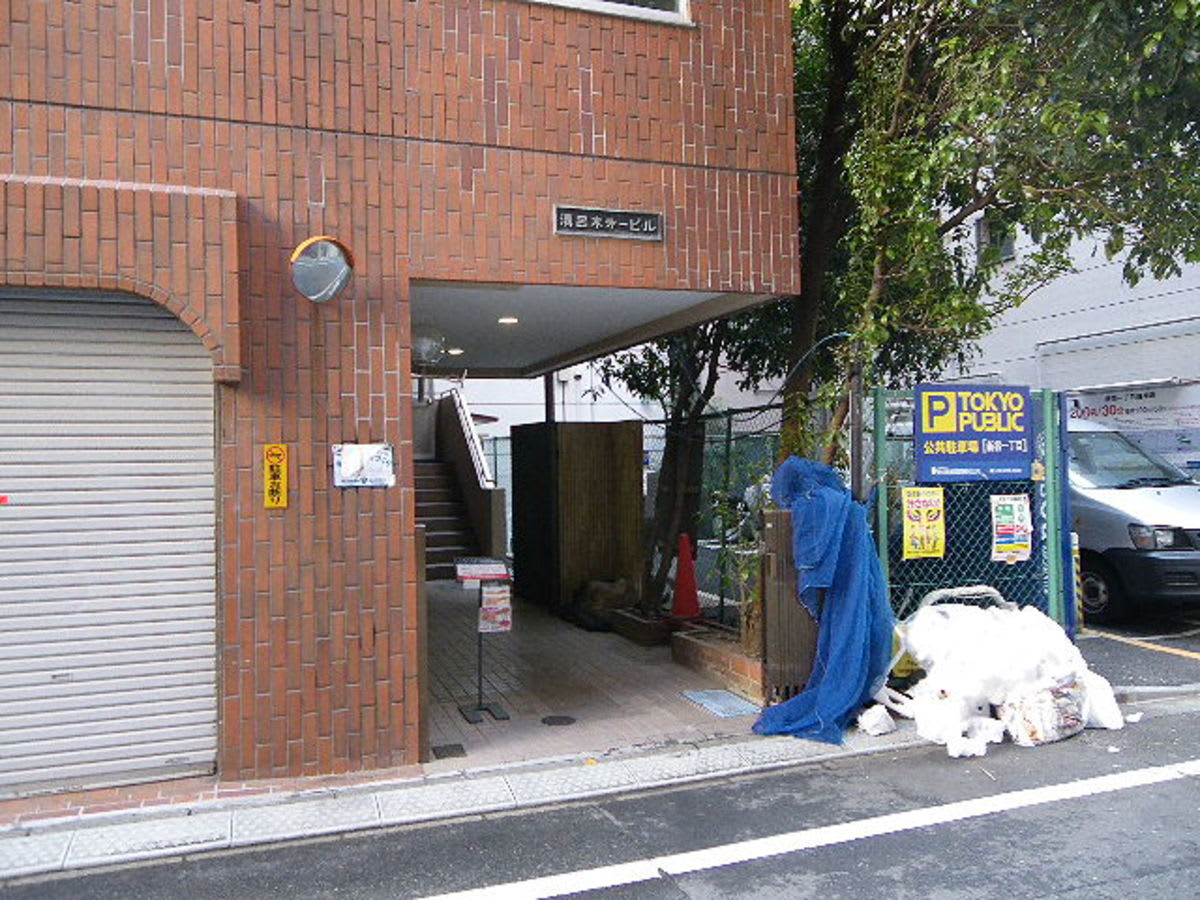v20250427002254/fresh/building/J00100388402_3