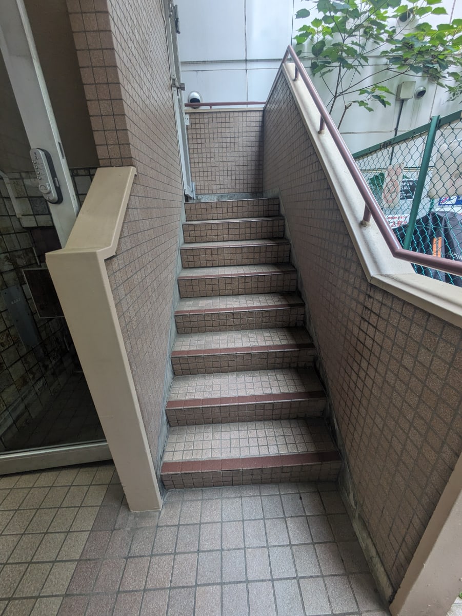 v20250427002254/fresh/building/J00100388402_6