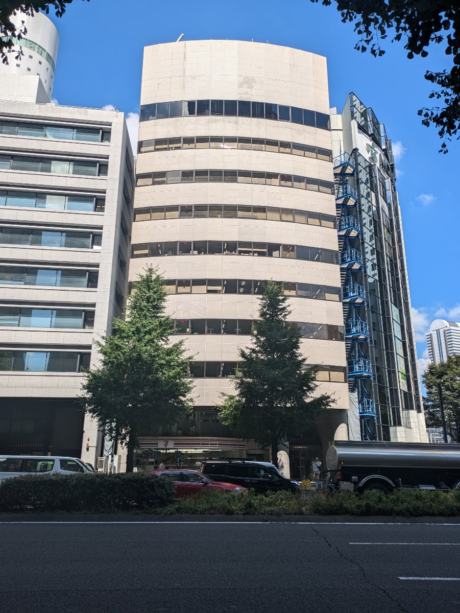 v20250427002254/fresh/building/J00100388403_1