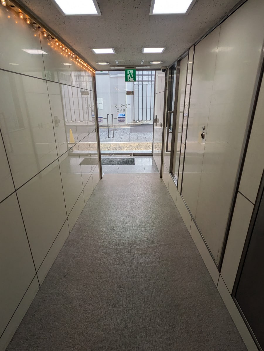 v20250427002254/fresh/building/J00100388433_6