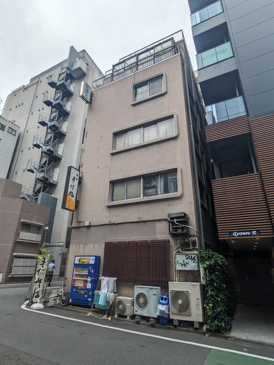 v20250427002254/fresh/building/J00100388454_12