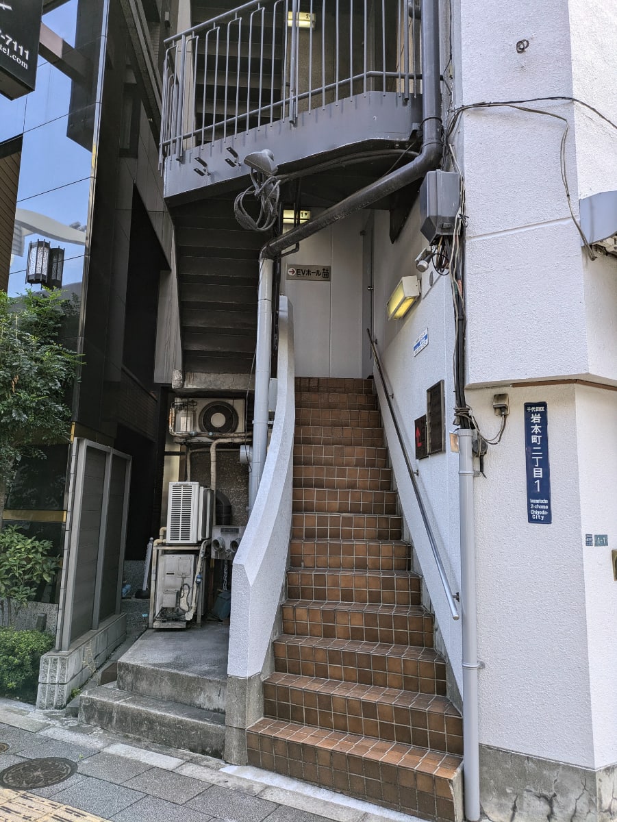 v20250427002254/fresh/building/J00100388513_4