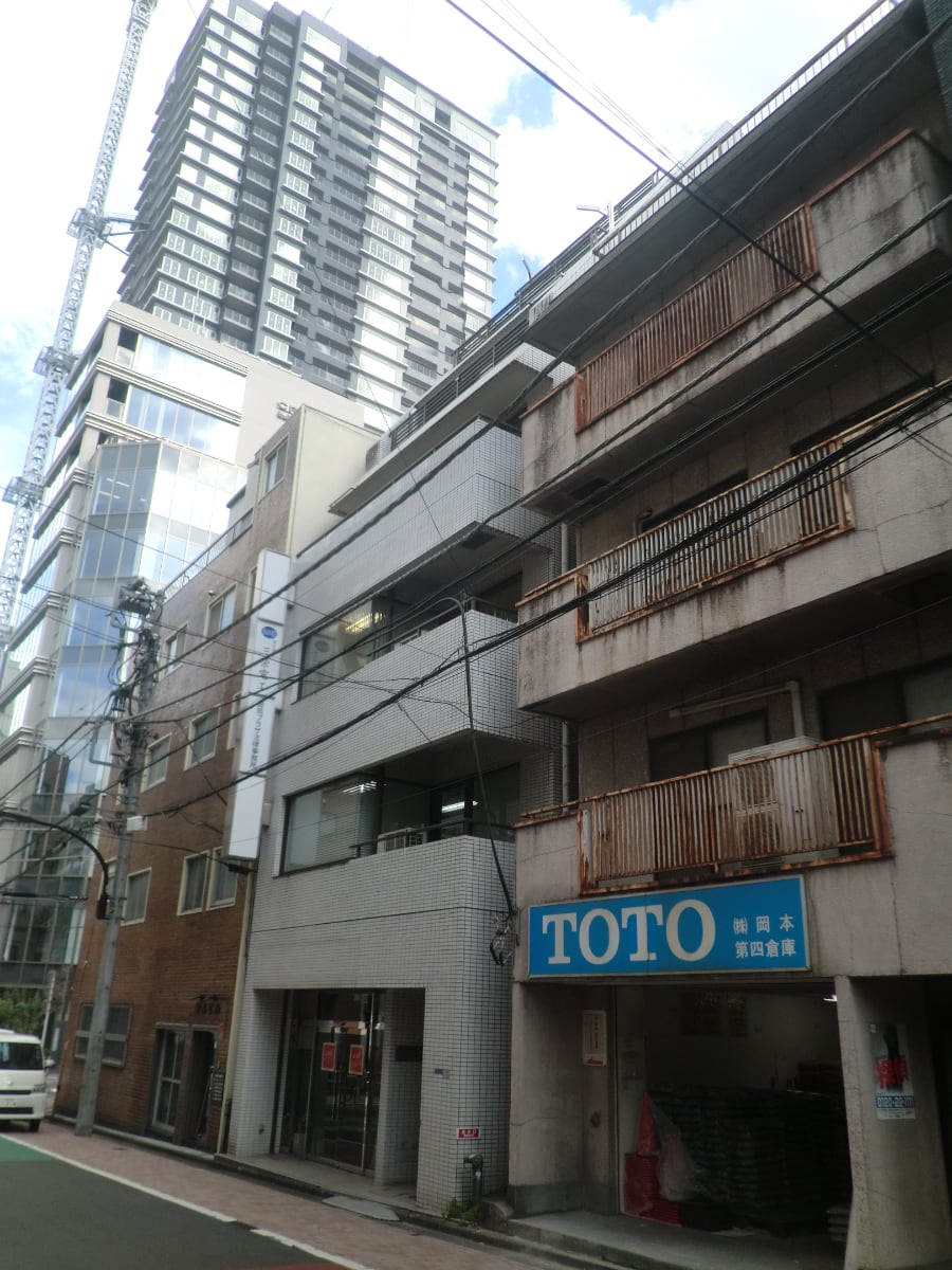v20250427002254/fresh/building/J00100388572_5