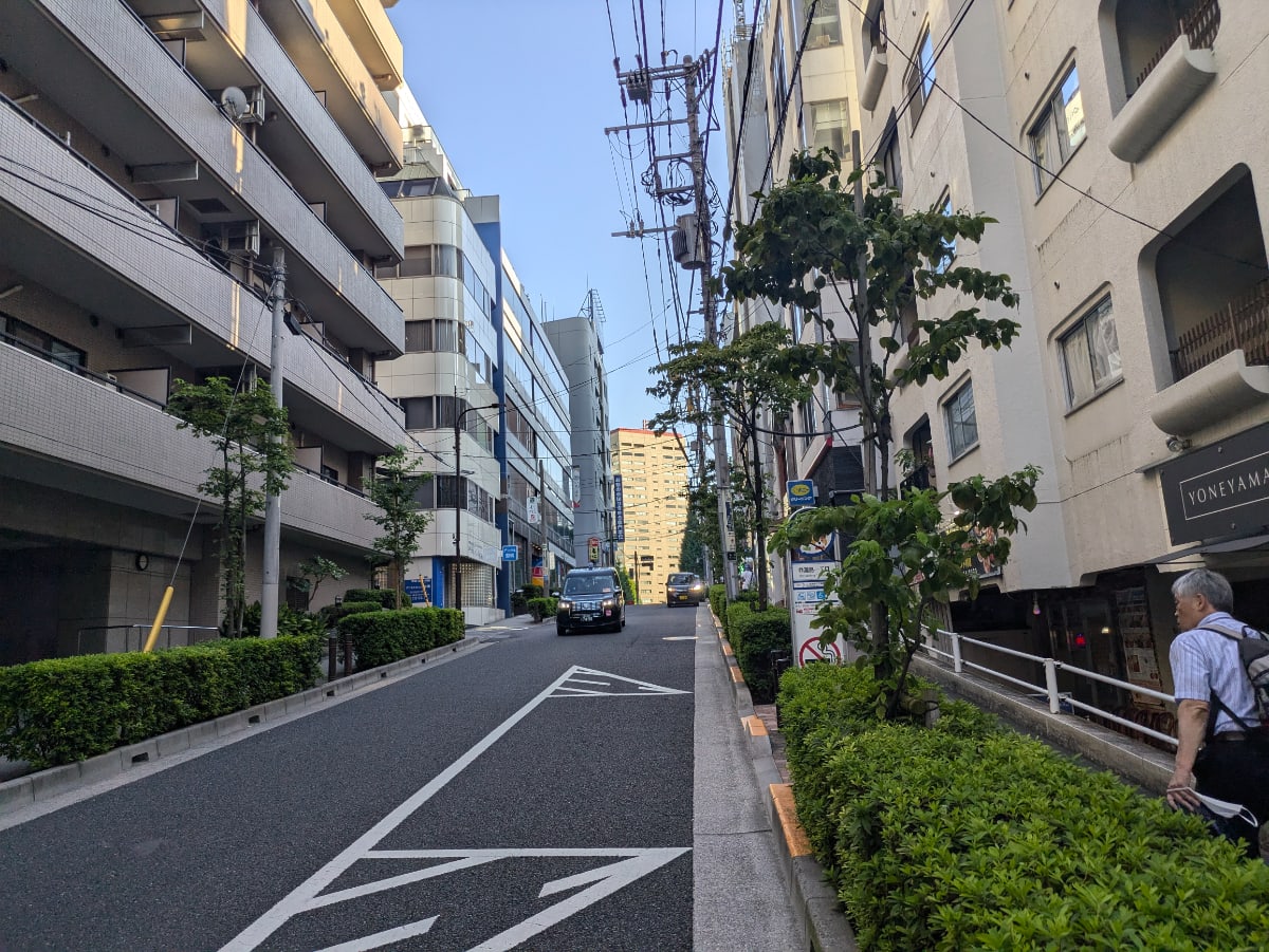 v20250427002254/fresh/building/J00100388704_2