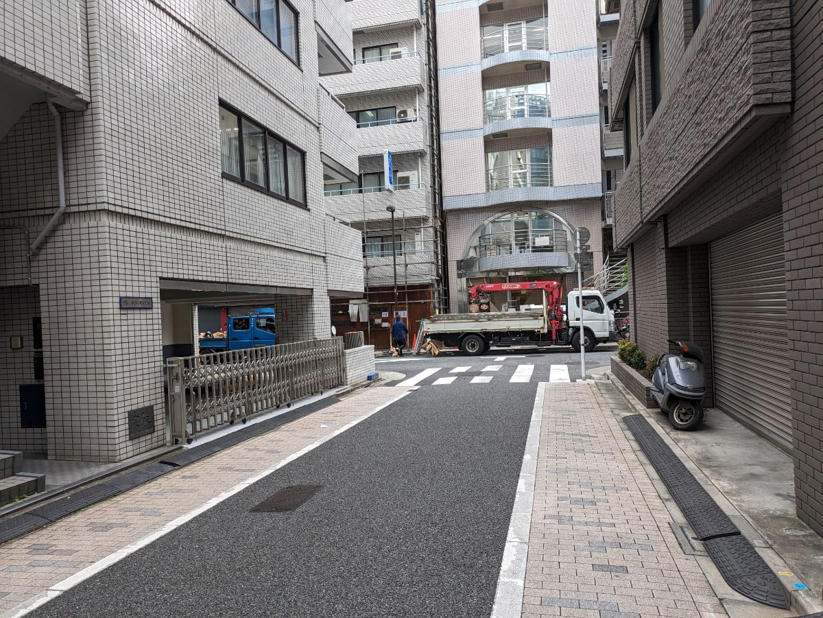 v20250427002254/fresh/building/J00100388710_2