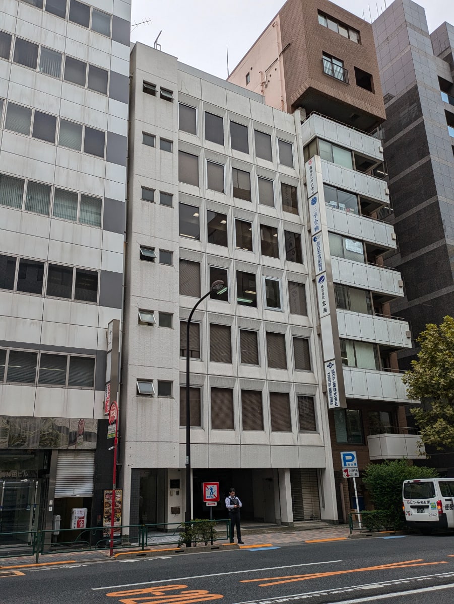 v20250427002254/fresh/building/J00100388951_5