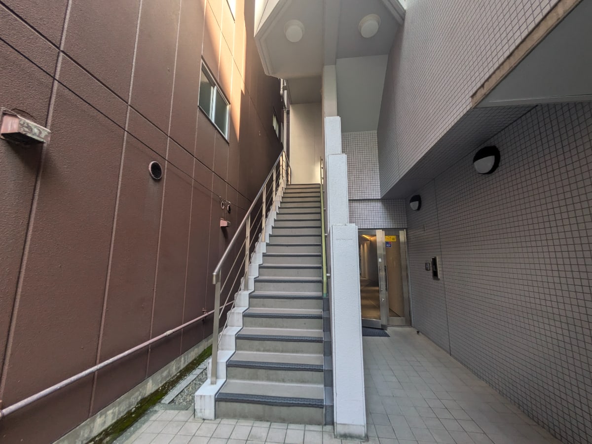 v20250427002254/fresh/building/J00100388978_5