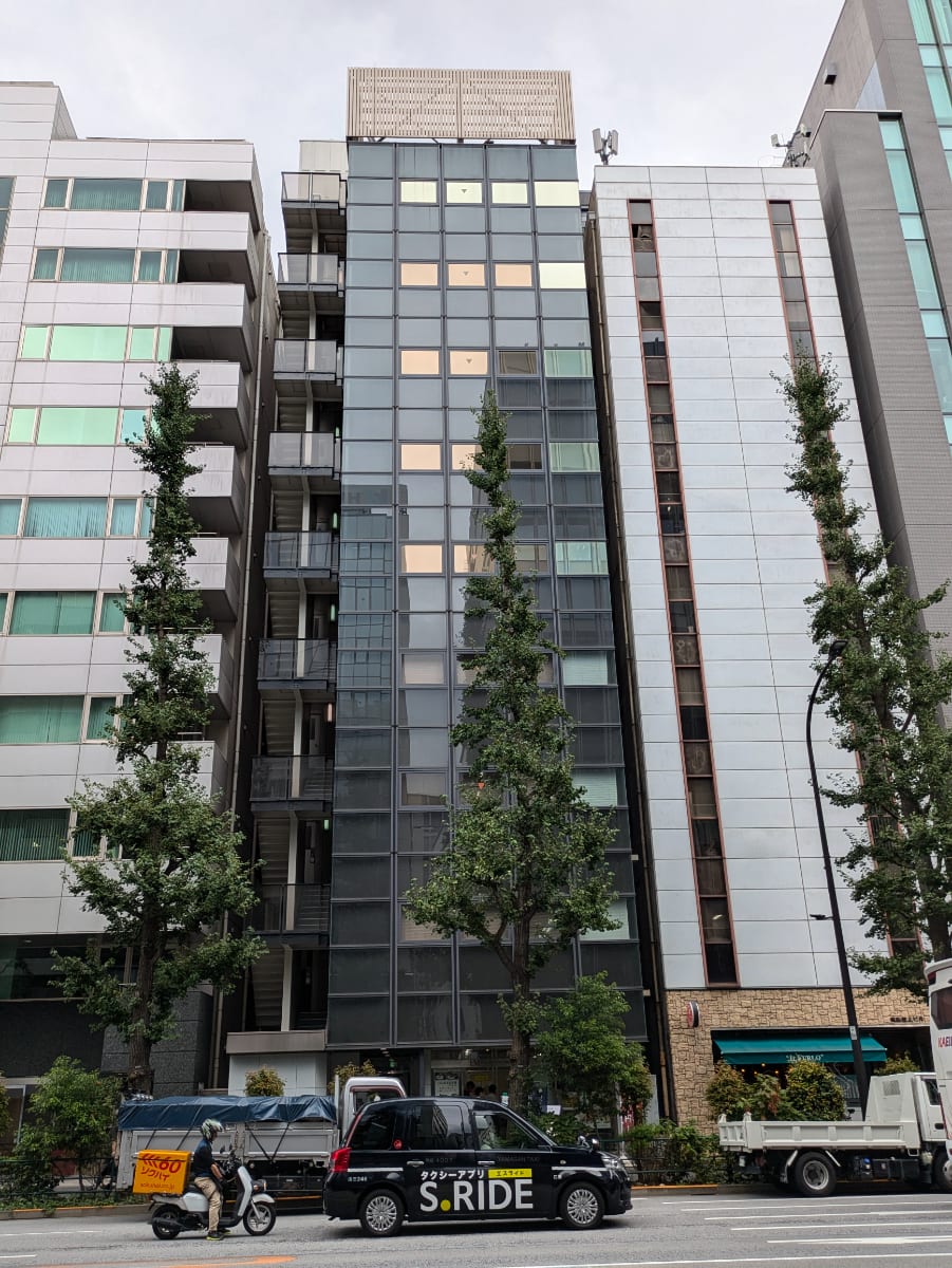 v20250427002254/fresh/building/J00100388992_1