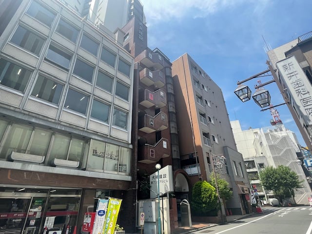 v20250427002254/fresh/building/J00100389034_5