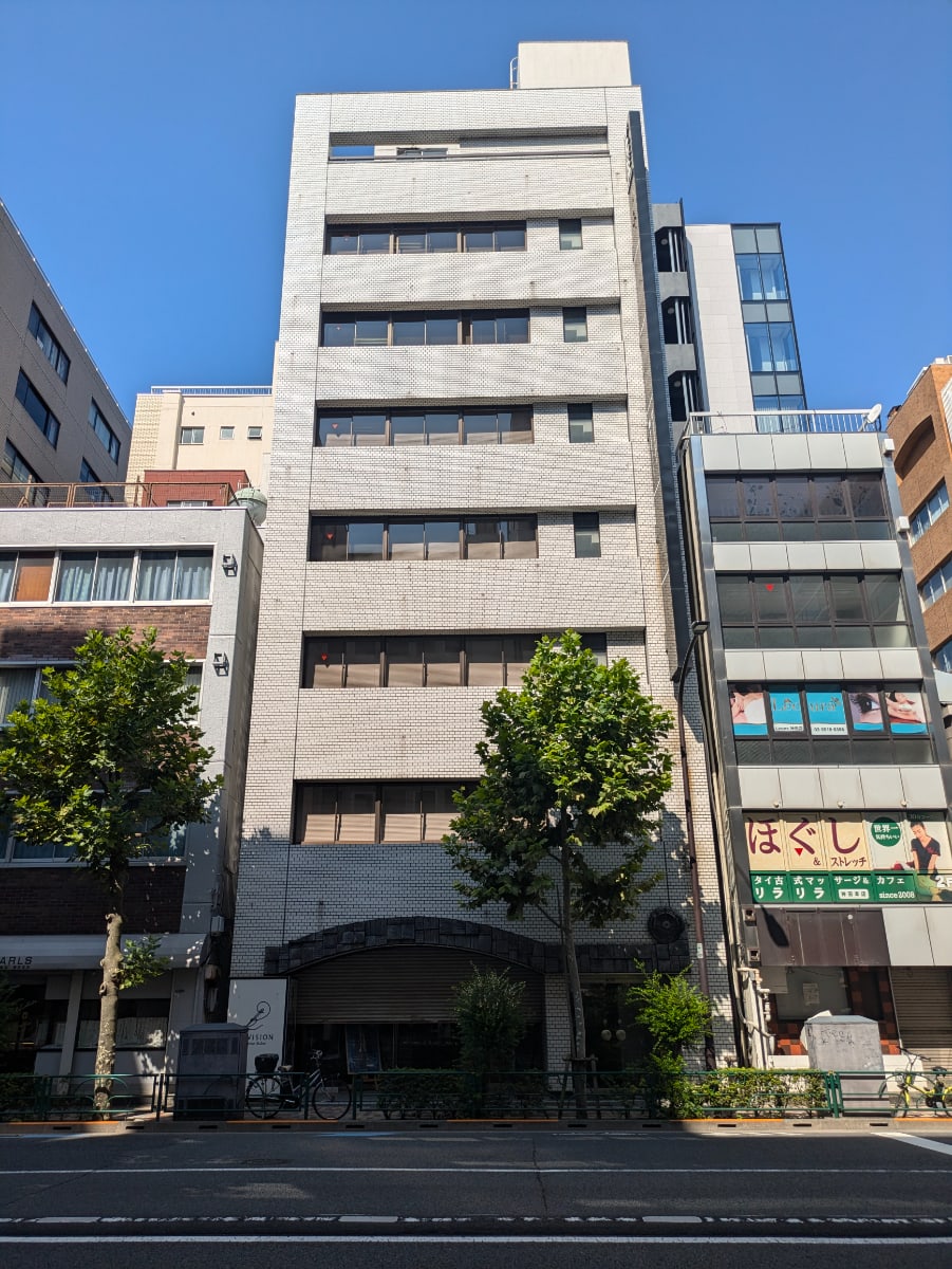 v20250427002254/fresh/building/J00100389244_1