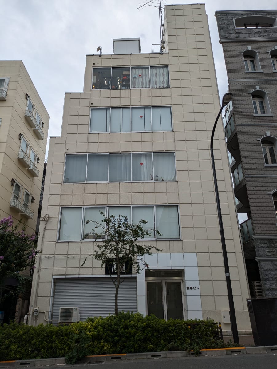 v20250427003014/fresh/building/J00100389290_1