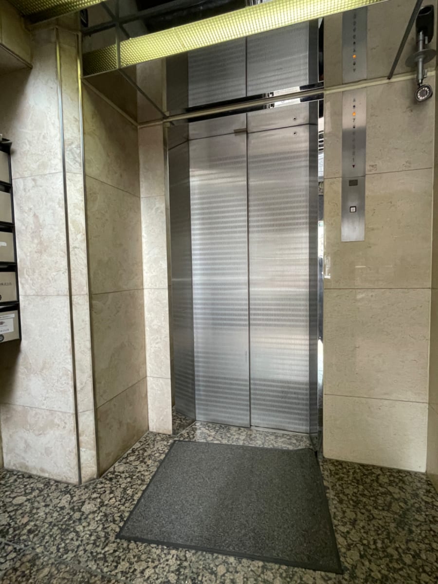 v20250427003014/fresh/building/J00100389490_4