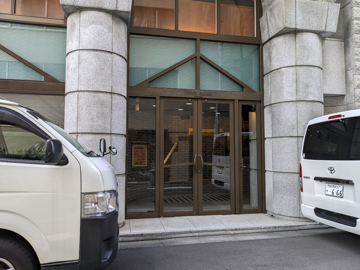 v20250427003014/fresh/building/J00100389719_3