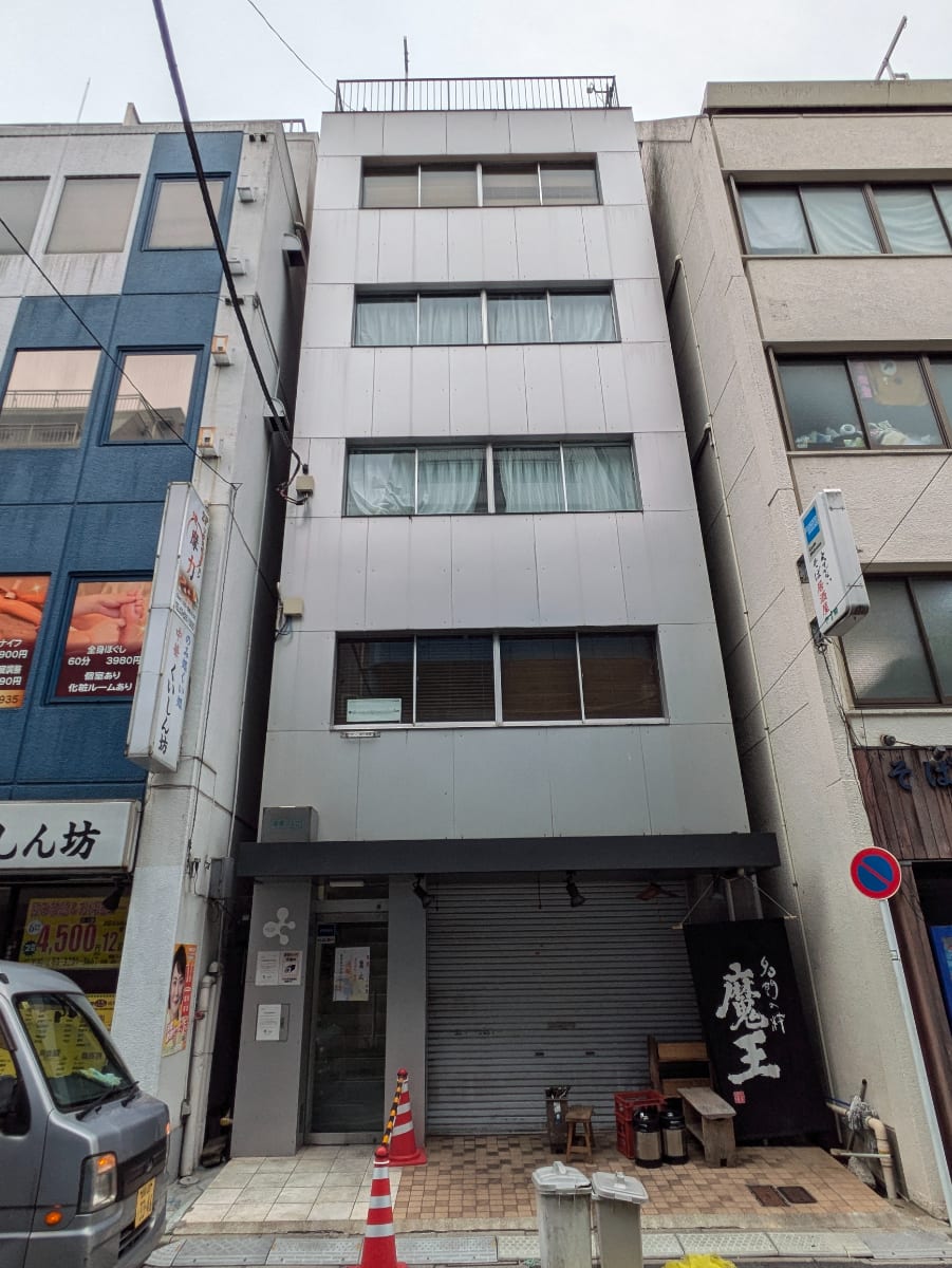 v20250427003014/fresh/building/J00100389863_1