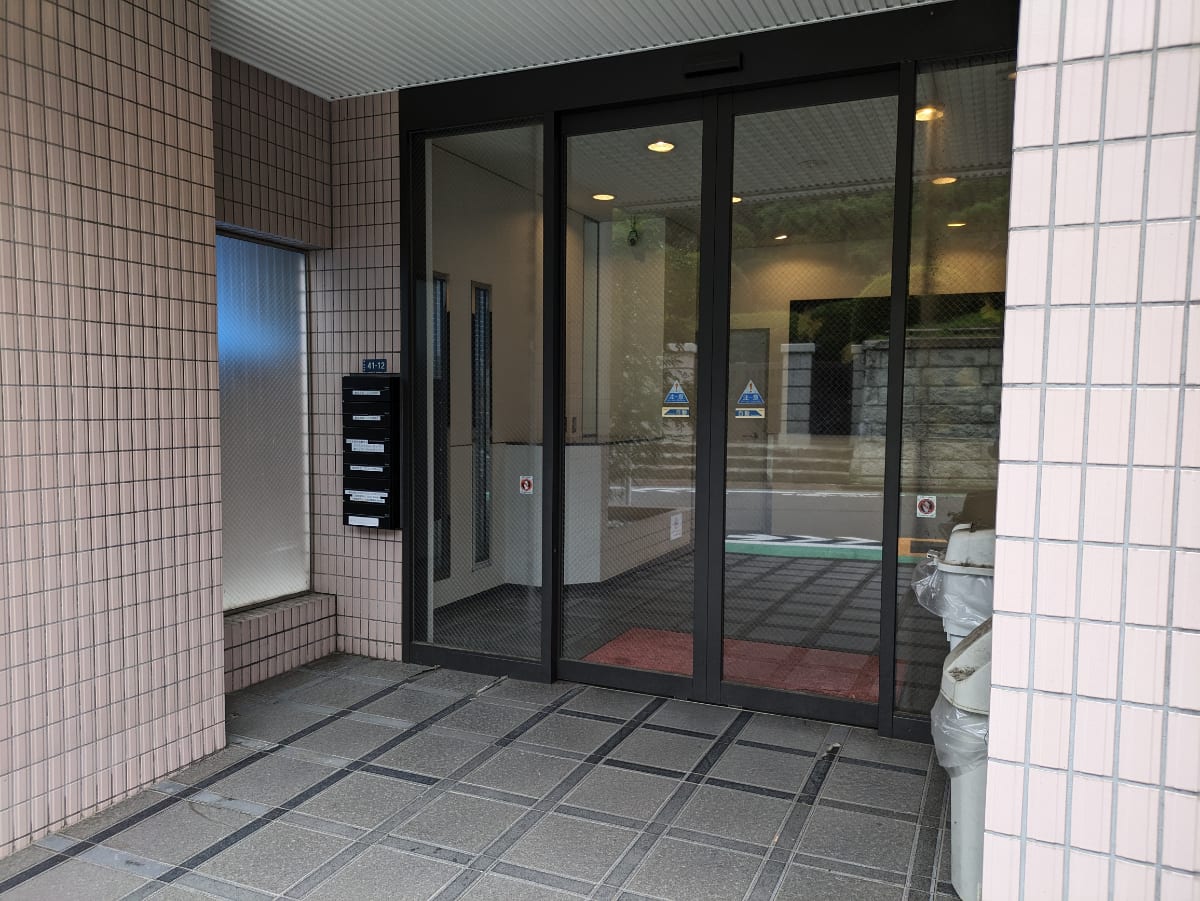 v20250427003014/fresh/building/J00100389993_3