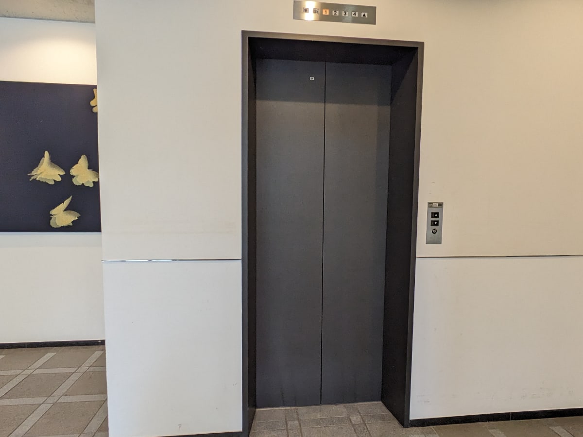 v20250427003014/fresh/building/J00100389993_4