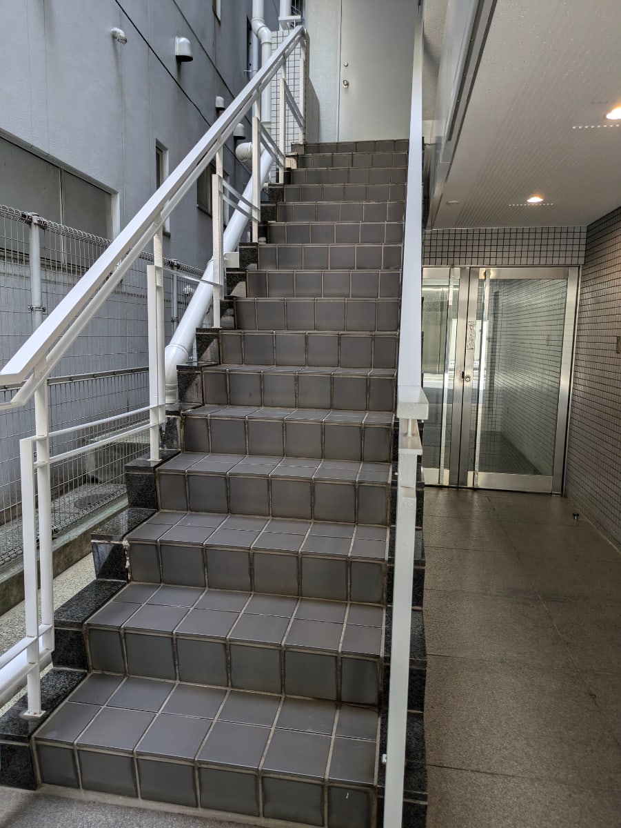 v20250427003014/fresh/building/J00100390206_10