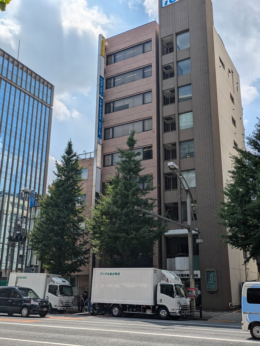 v20250427003014/fresh/building/J00100390333_1