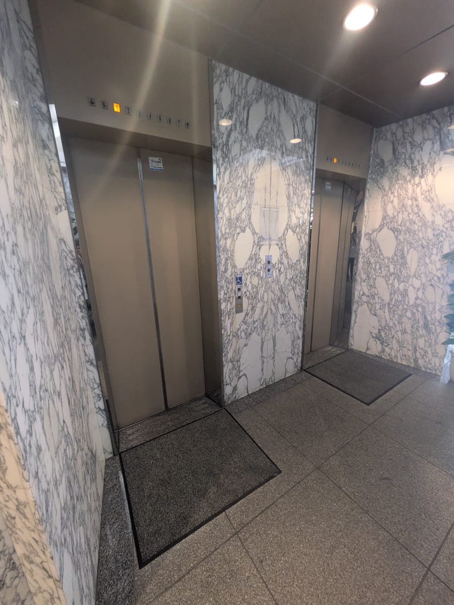 v20250427003014/fresh/building/J00100391674_4