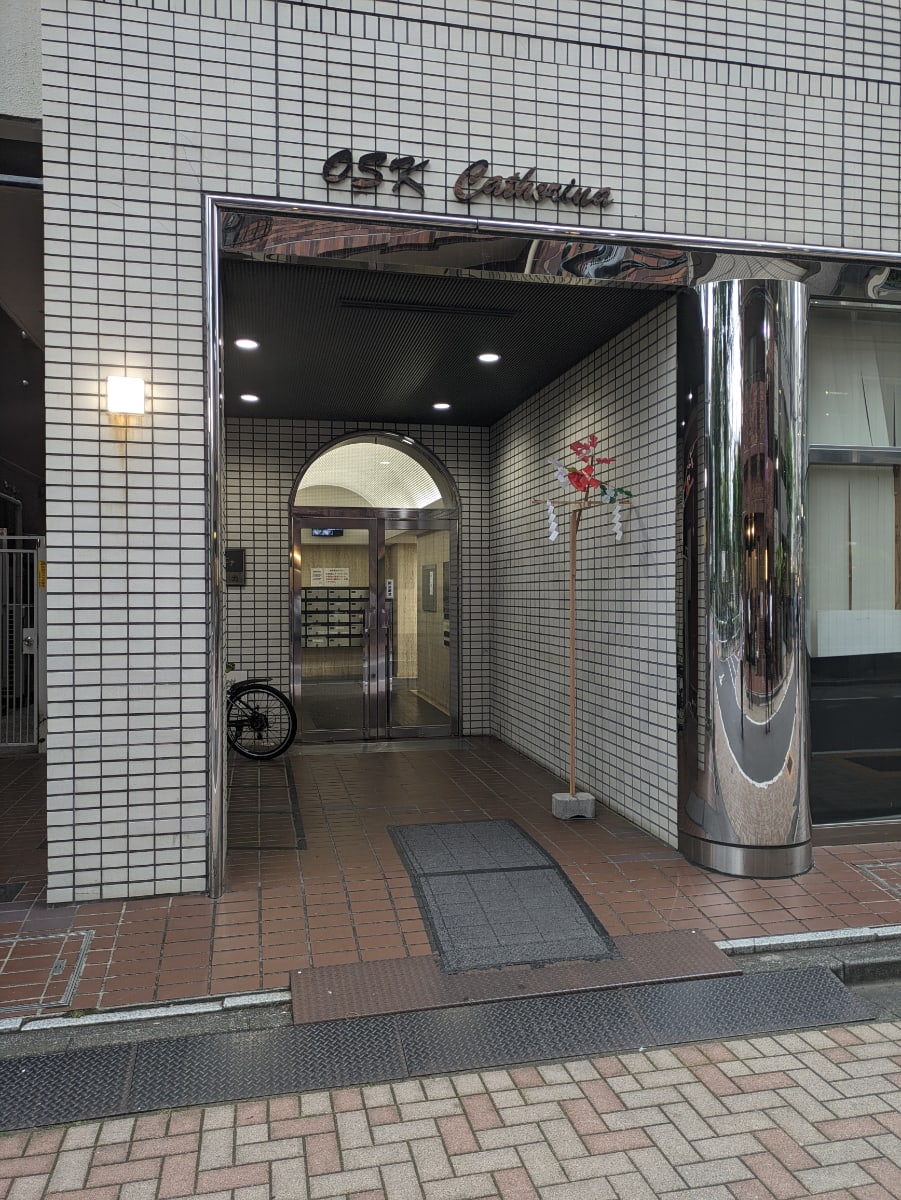 v20250427003014/fresh/building/J00100391684_3