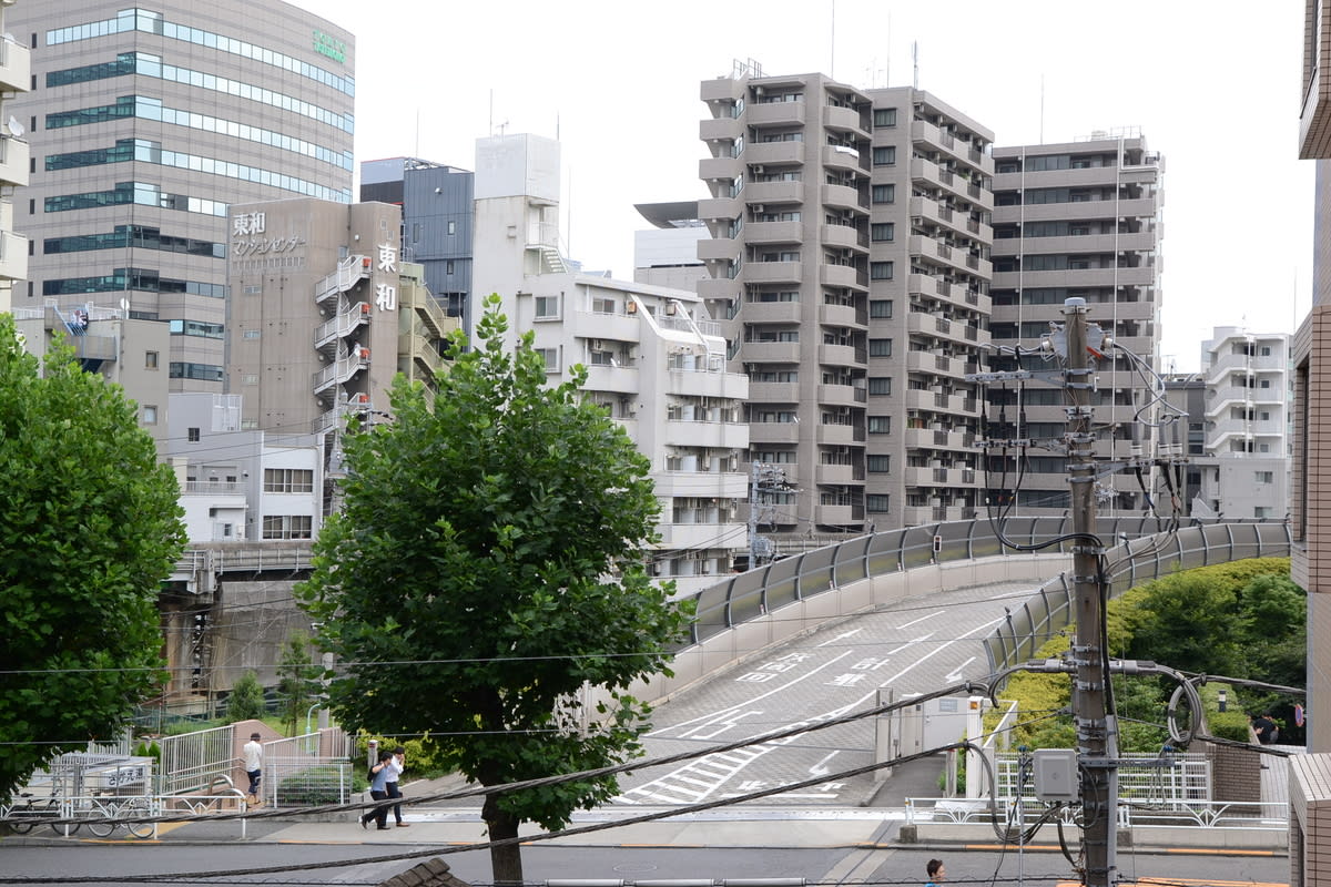 v20250427003014/fresh/building/J00100392039_14