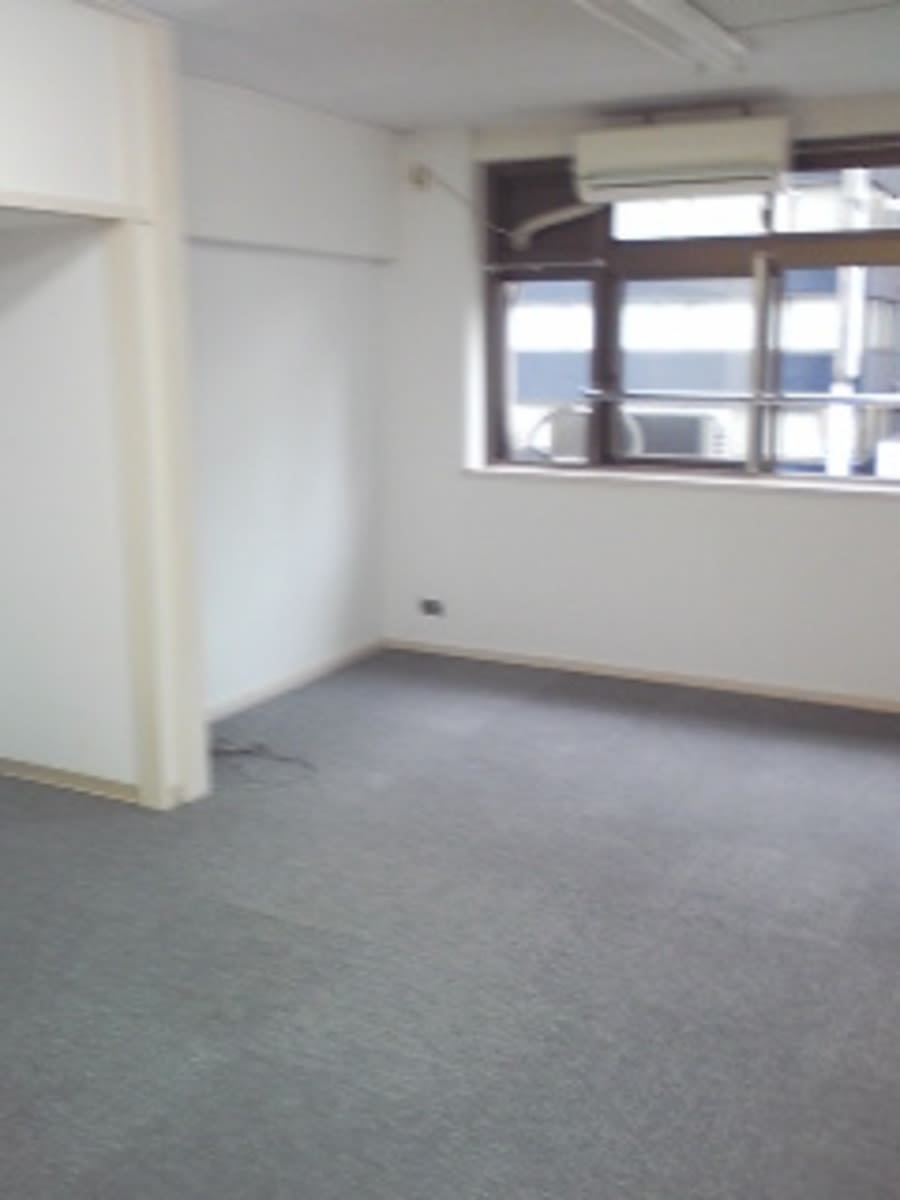 v20250427003014/fresh/building/J00100392099_5