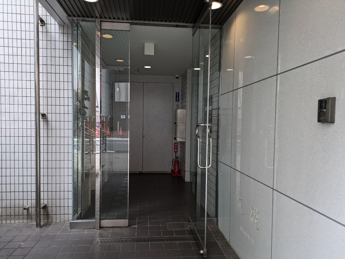 v20250427003014/fresh/building/J00100392156_3