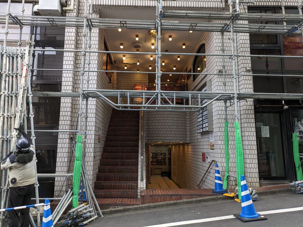 v20250427003014/fresh/building/J00100392328_3