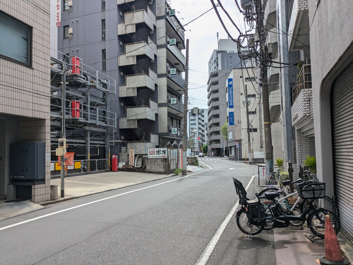 v20250427003015/fresh/building/J00100389258_14