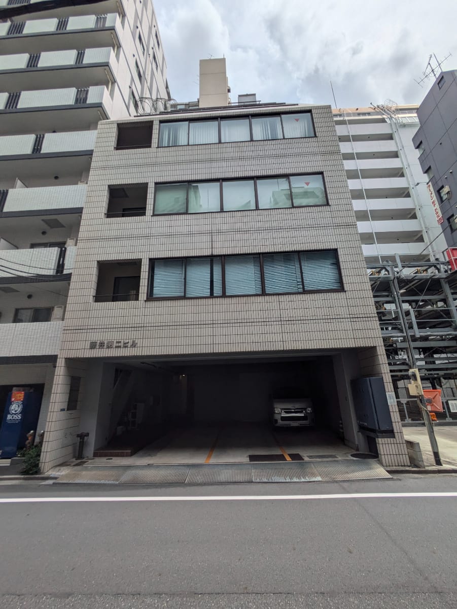 v20250427003015/fresh/building/J00100389258_16