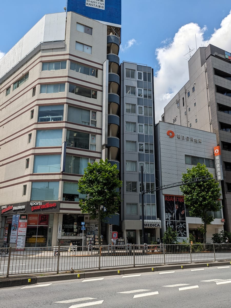 v20250427003015/fresh/building/J00100389391_9