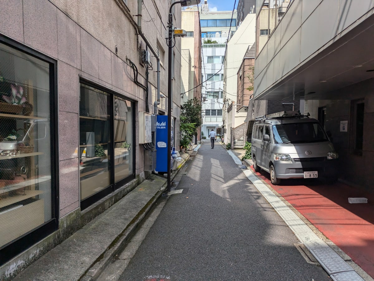 v20250427003015/fresh/building/J00100389445_11