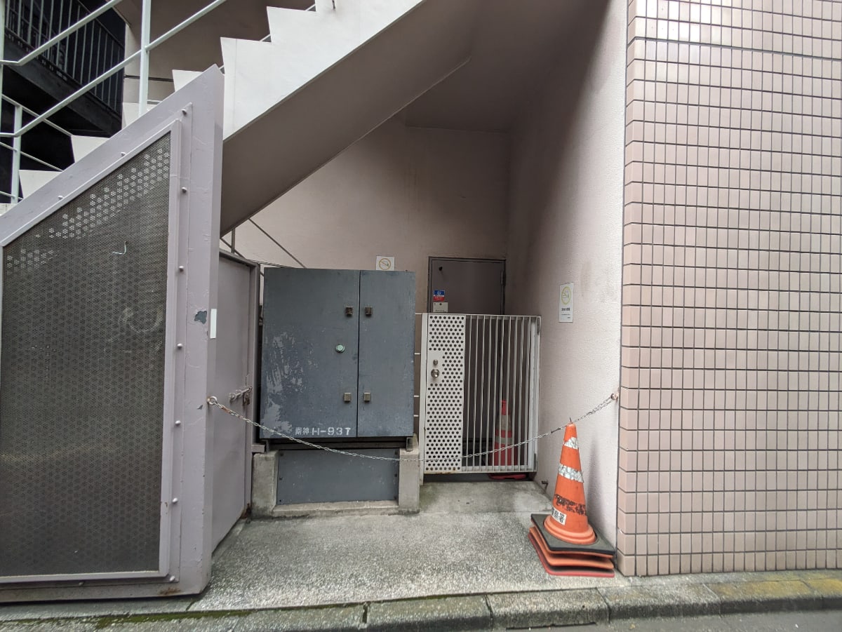 v20250427003015/fresh/building/J00100389592_5