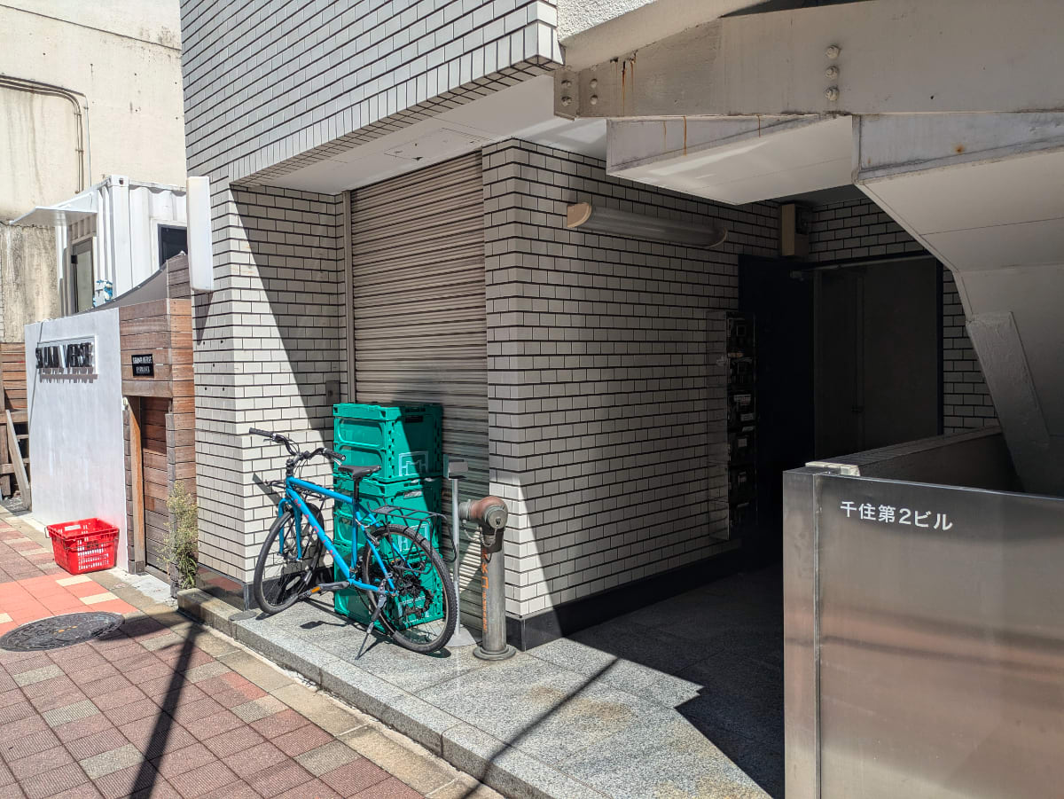 v20250427003015/fresh/building/J00100389678_9