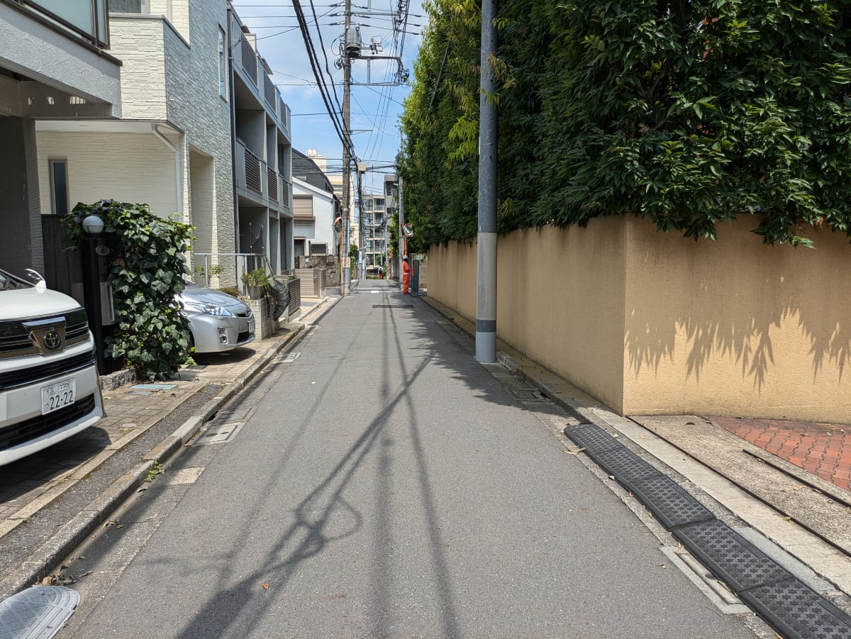 v20250427003015/fresh/building/J00100389857_2