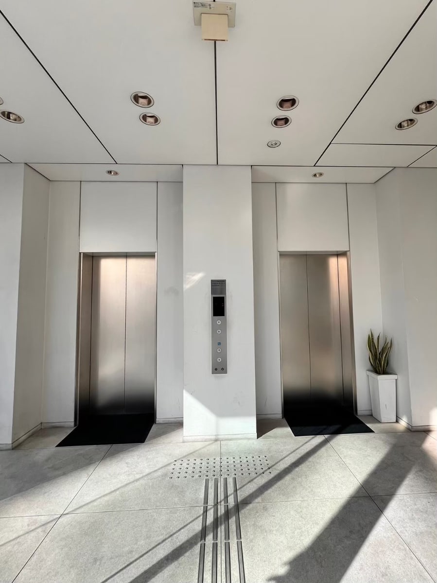 v20250427003015/fresh/building/J00100390176_4