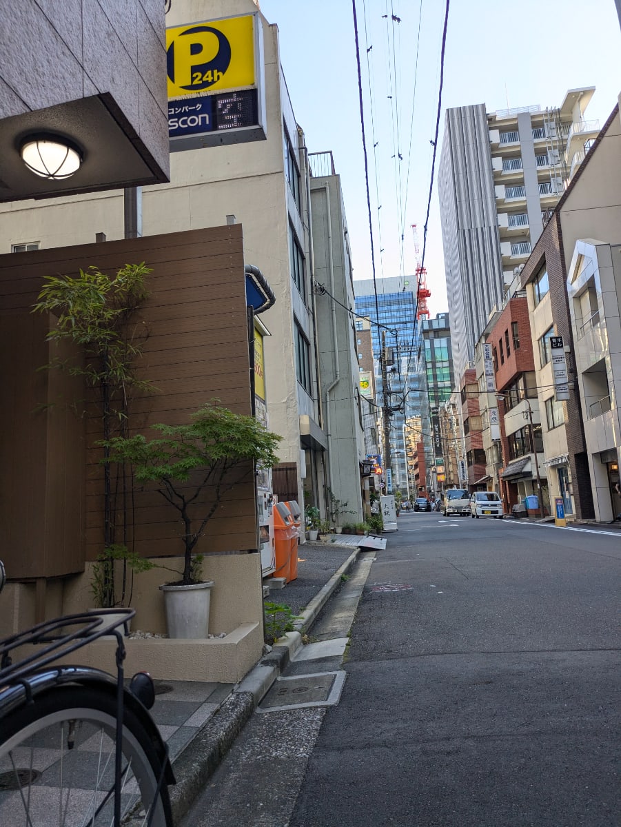 v20250427003015/fresh/building/J00100390215_13