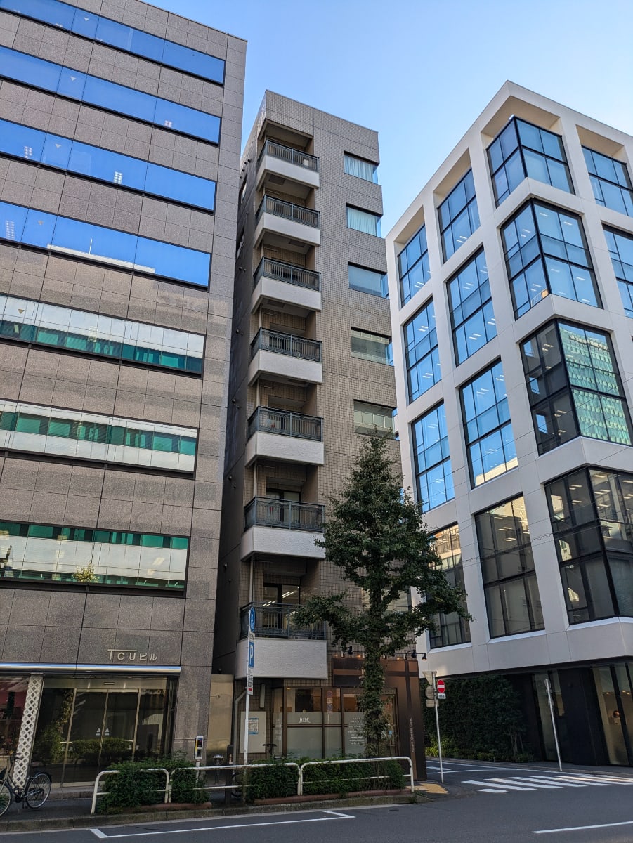 v20250427003015/fresh/building/J00100390215_5