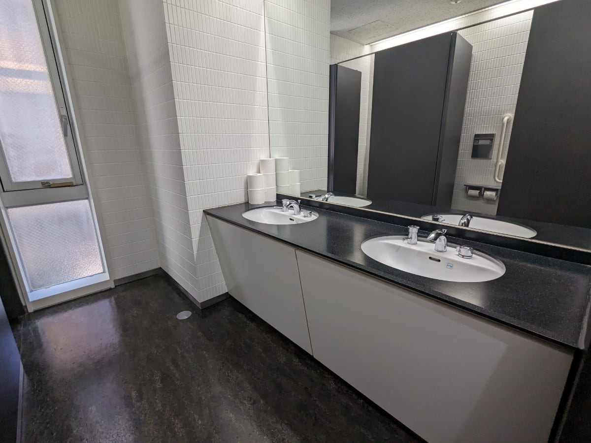 v20250427003015/fresh/building/J00100390256_21