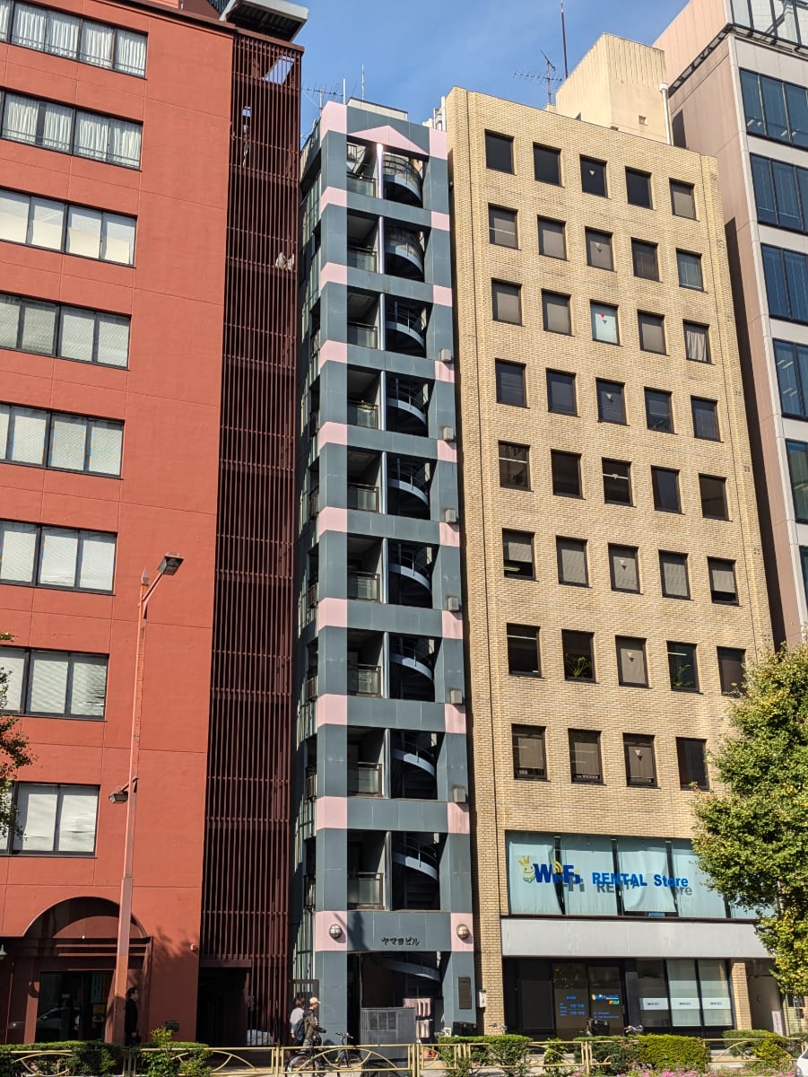 v20250427003015/fresh/building/J00100390594_17