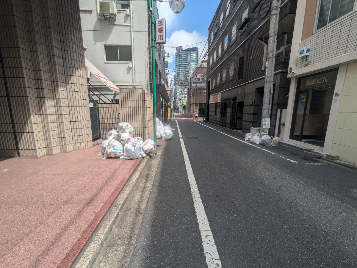 v20250427003015/fresh/building/J00100390696_13