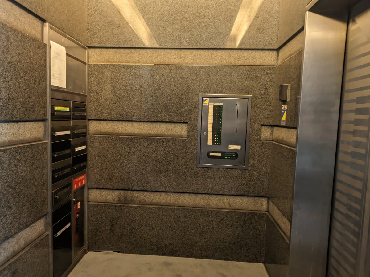 v20250427003015/fresh/building/J00100390733_6