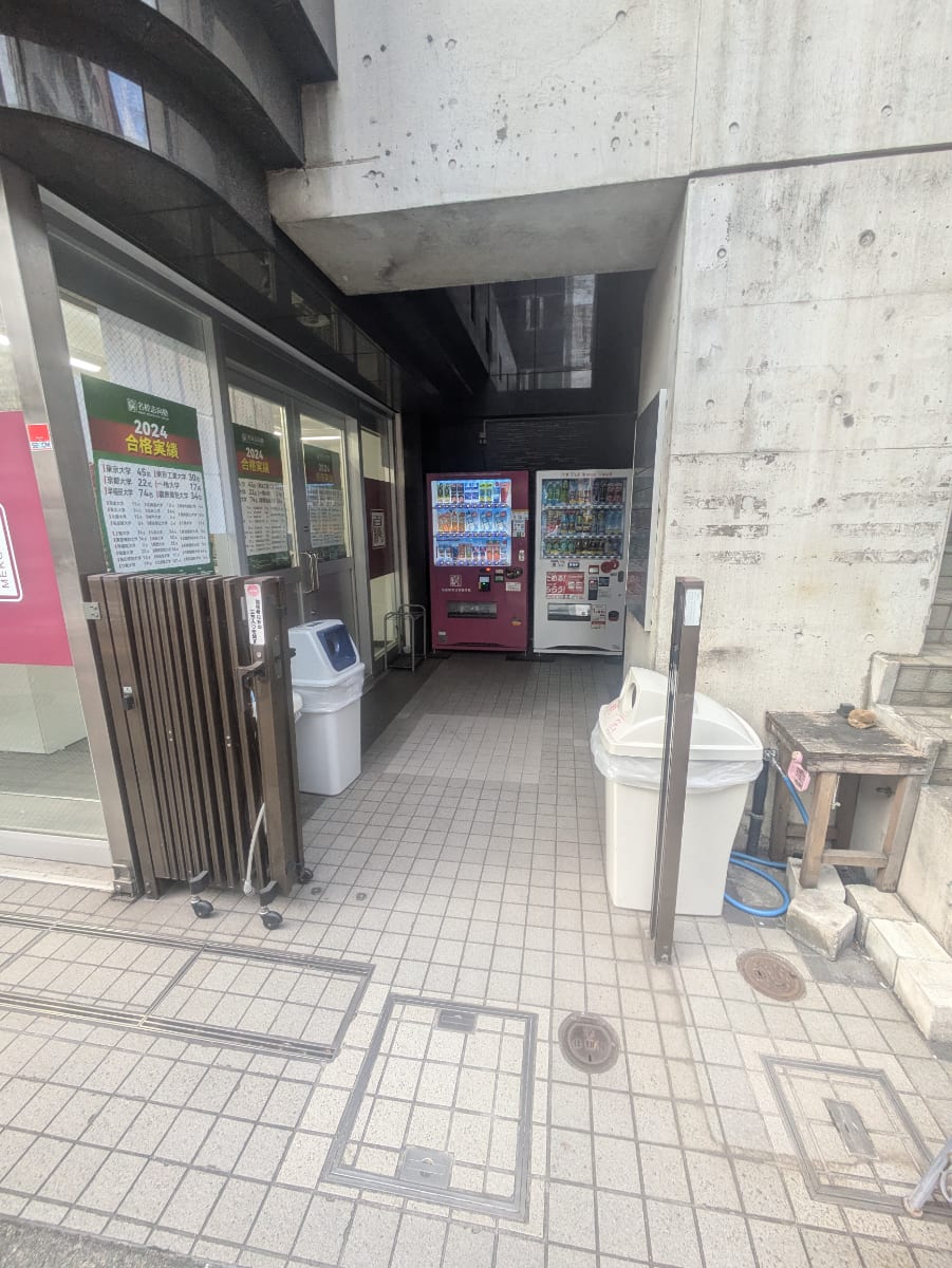 v20250427003015/fresh/building/J00100391048_3