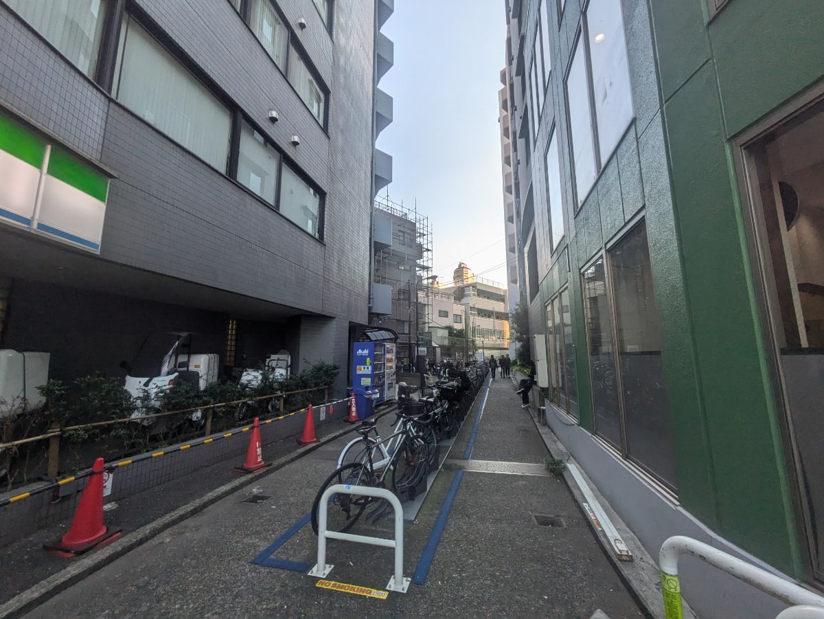 v20250427003015/fresh/building/J00100391476_9