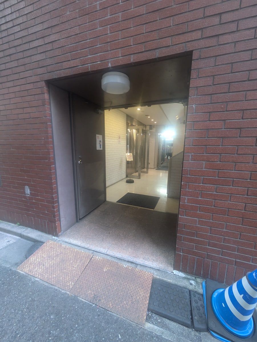 v20250427003015/fresh/building/J00100391608_3