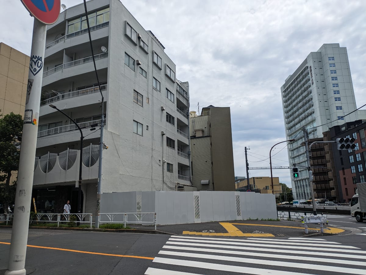v20250427003015/fresh/building/J00100392015_9