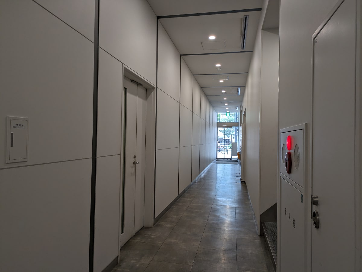v20250427003015/fresh/building/J00100392017_52